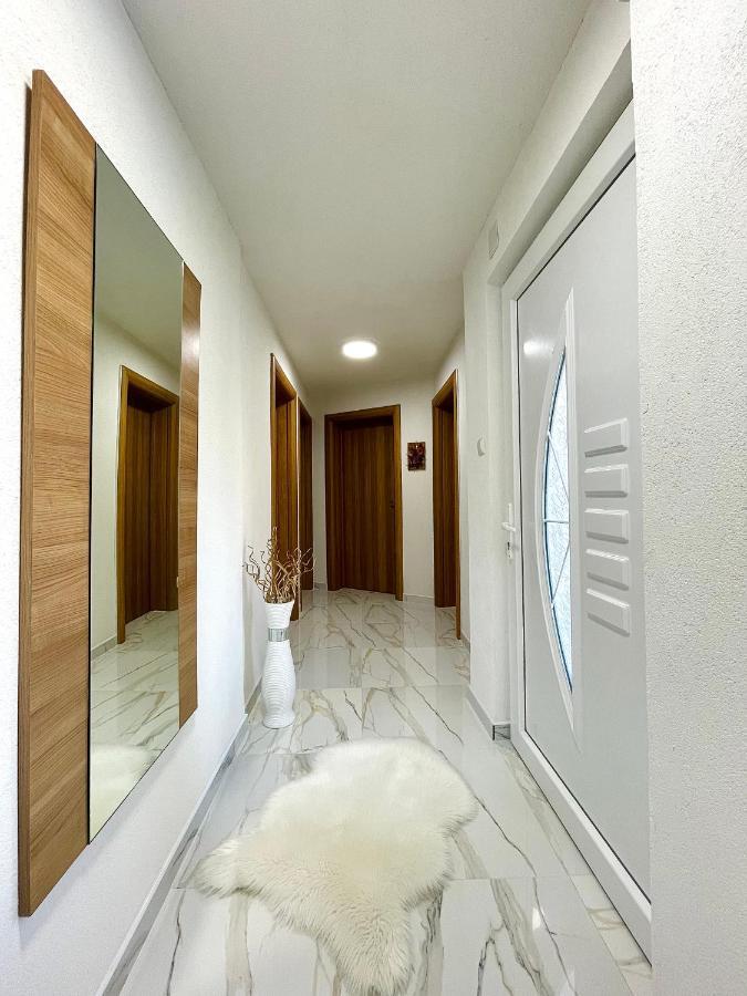 Bihać Crystal Racicヴィラ エクステリア 写真